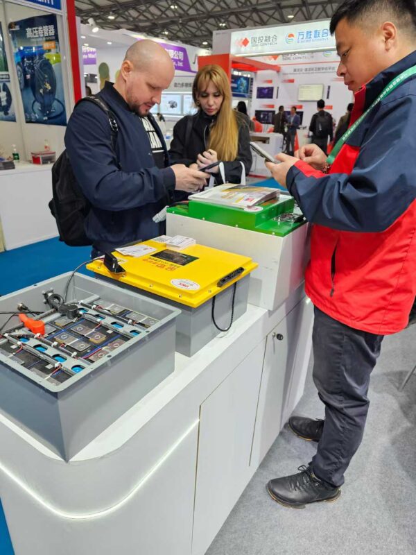 24V 230Ah LiFePO4 Battery--lithium iron phosphate battery --LiFePO4 auxiliary battery pack